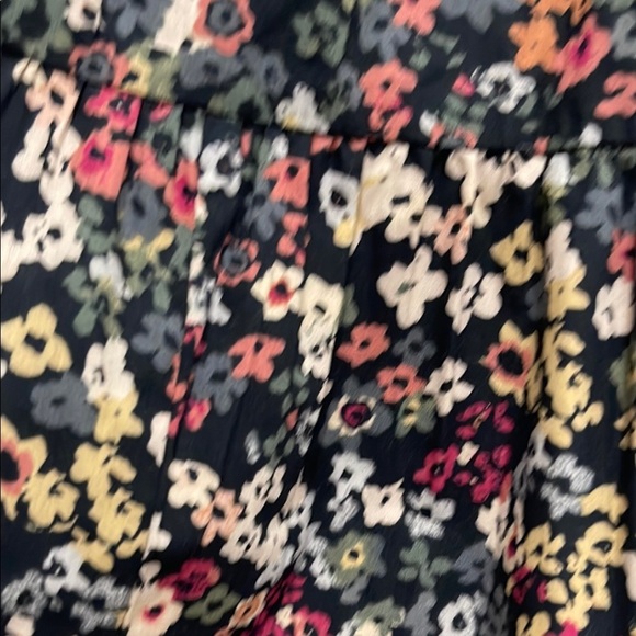 NWOT Abercrombie and Fitch Floral Ruffle V-Neck Dress - Picture 2 of 5